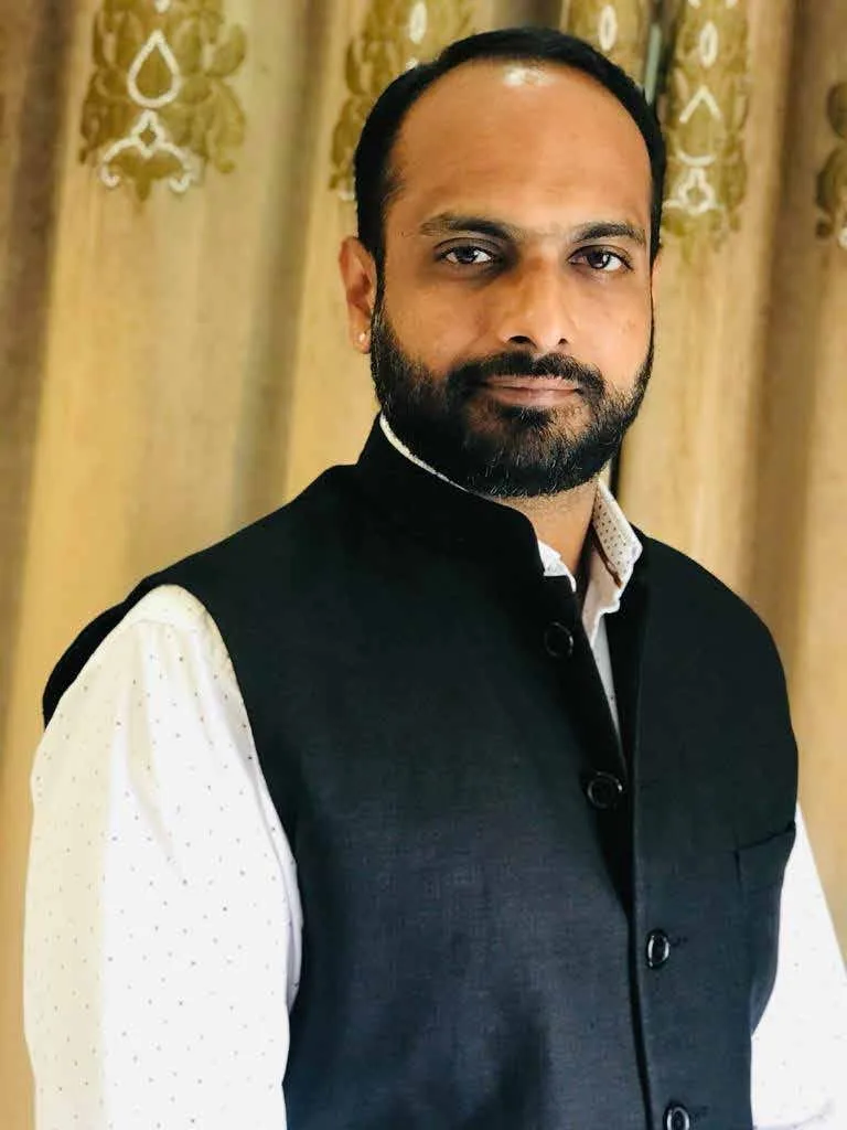 Acharya Amit Singhal, Astro-Vastu consultant - Best astrologers in Dehradun