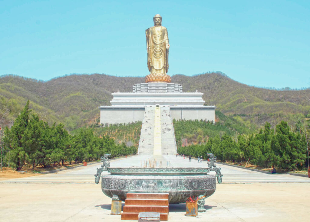 Spring Temple Buddha Surrondings