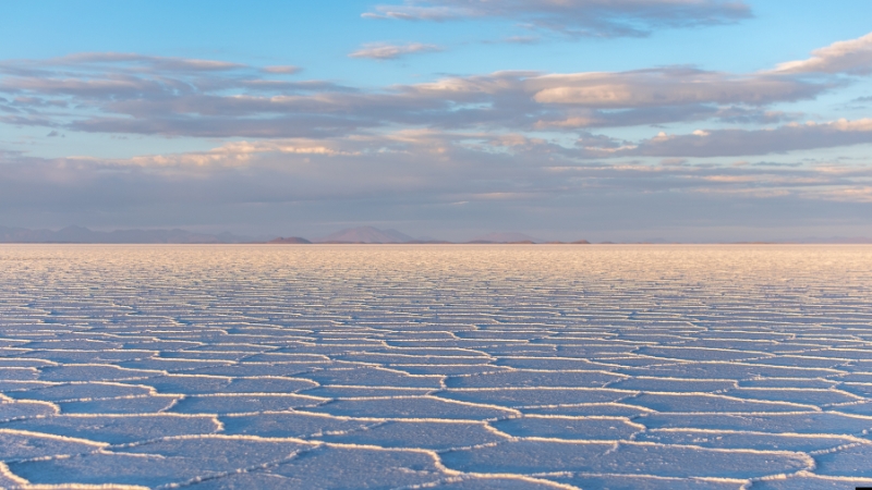 Salar de Uyuni Bolivia Salt flats flamingos